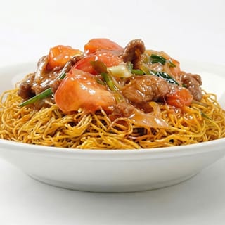 Crispy Golden Noodles - Tomato Beef